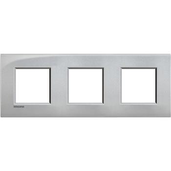  LL-PLAQUE 2X3P 71MM TECH 